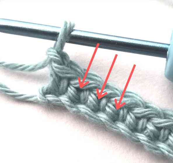 How to make center single crochet step 4