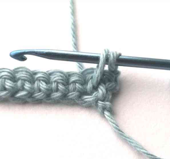 How to make center single crochet step 8