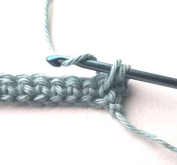 How to make center single crochet step 9