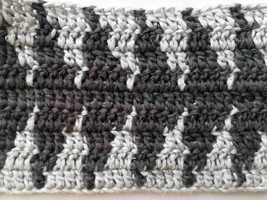 Tapestry crochet double crochet