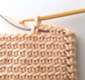 Tapestry crochet bag for glasses tutorial 10