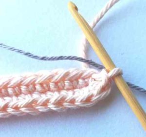 Tapestry crochet bag for glasses tutorial 2
