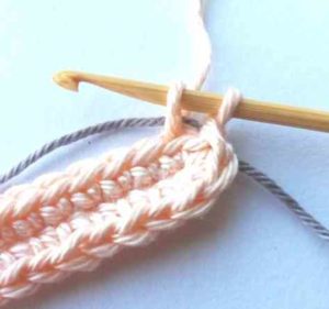Tapestry crochet bag for glasses tutorial 4