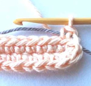 Tapestry crochet bag for glasses tutorial 6