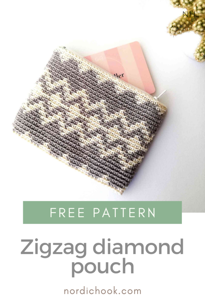 Tapestry crochet pouch with a zipper: zigzag diamond pouch