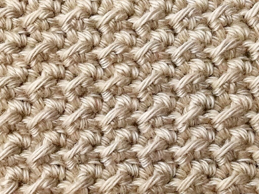 Crochet stitch tutorial: Crunch stitch