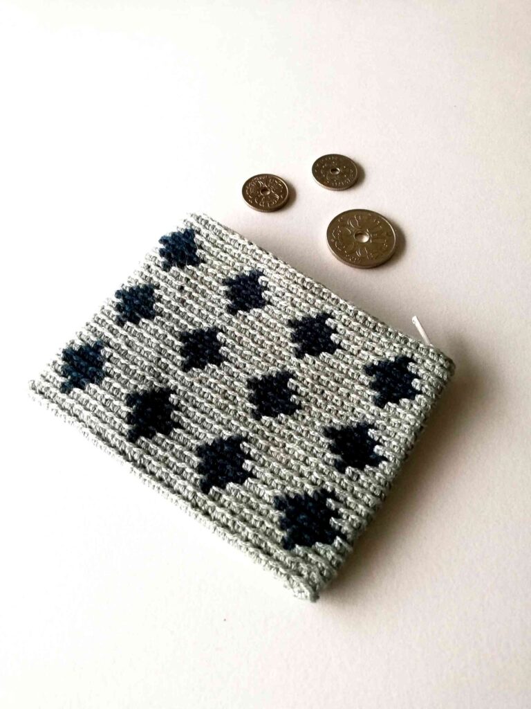 Tapestry crochet zipper pouch Blue Diamonds