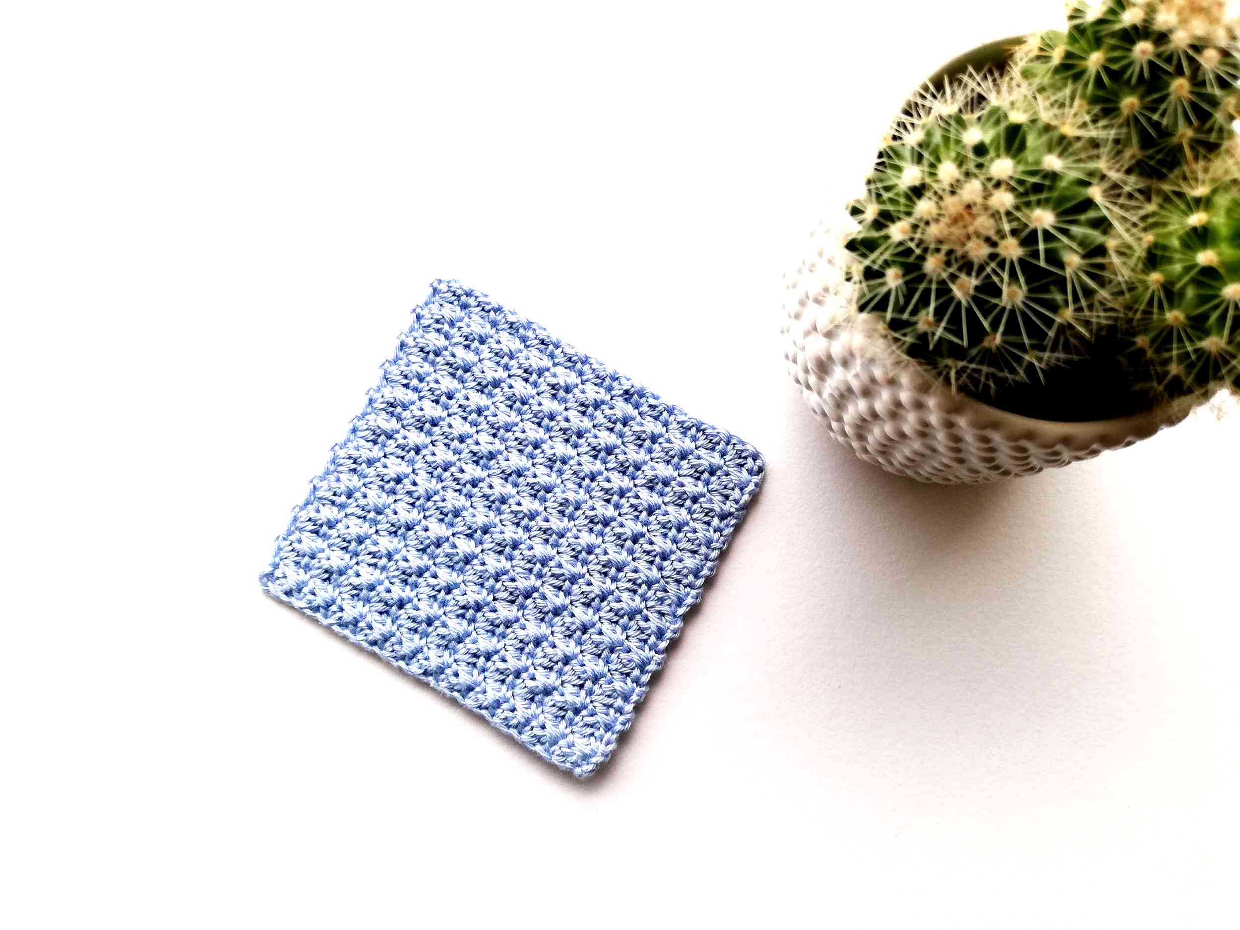 Simple crochet coaster Suzette