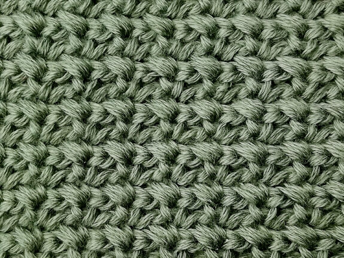 Crochet stitch tutorial: Single crochet mesh stitch