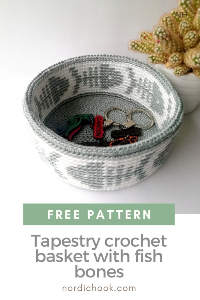 Free crochet pattern: Tapestry crochet basket with fish bones