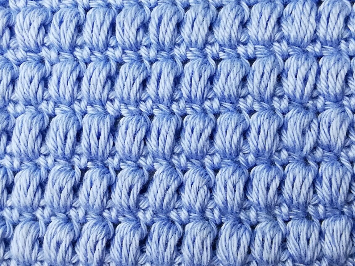 Crochet stitch tutorial: Aligned puff stitch