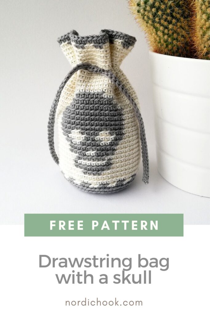 Free pattern: drawstring bag with a skull