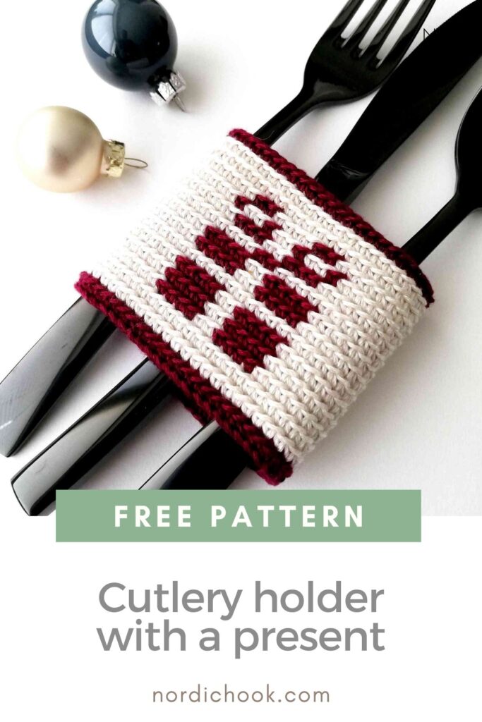 Free pattern: Cutlery holder with a present