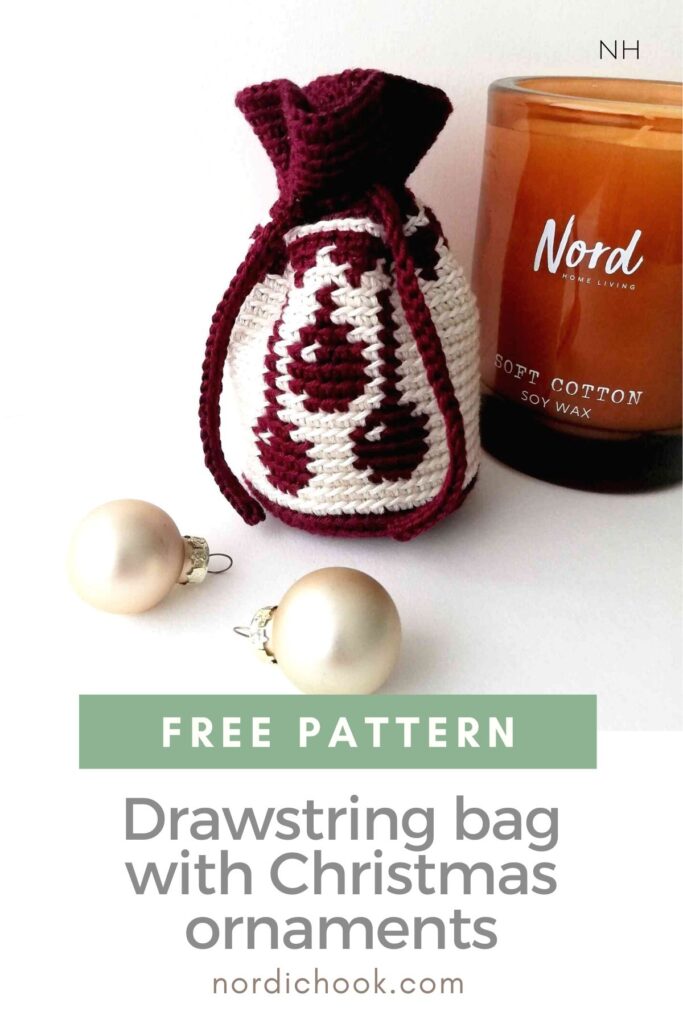 Free crochet pattern: Drawstring bag with Christmas ornaments