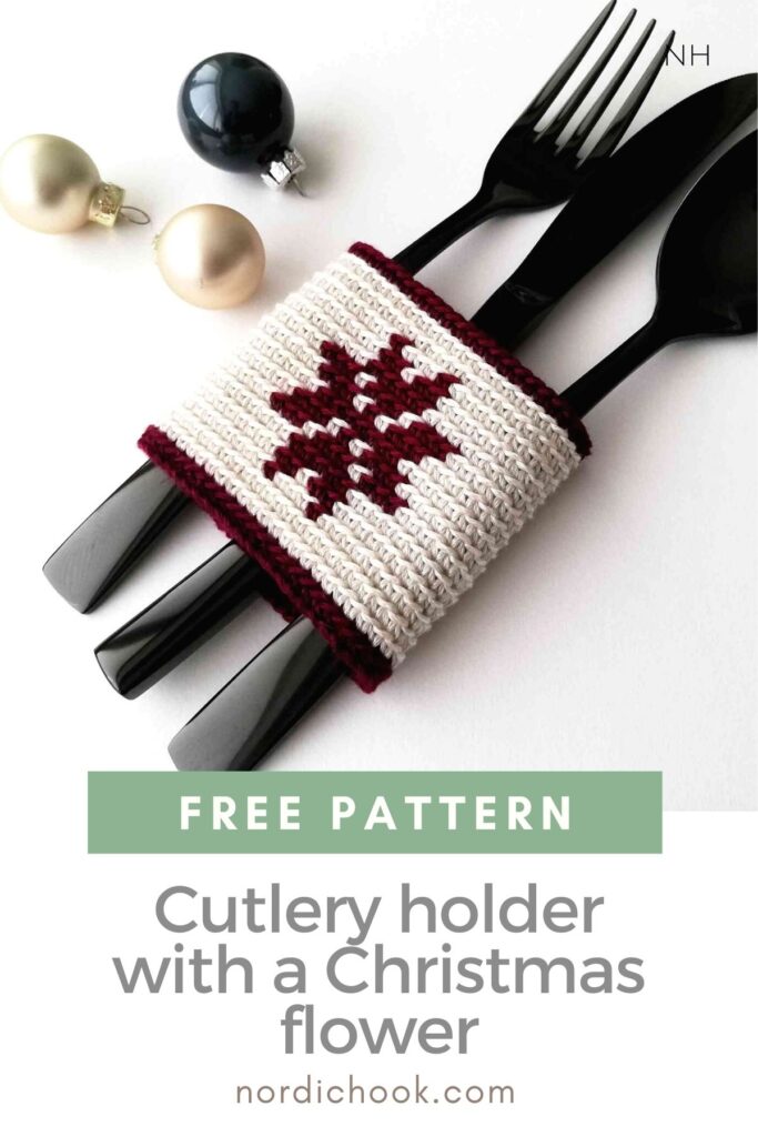 Free pattern: Cutlery holder with a Christmas flower