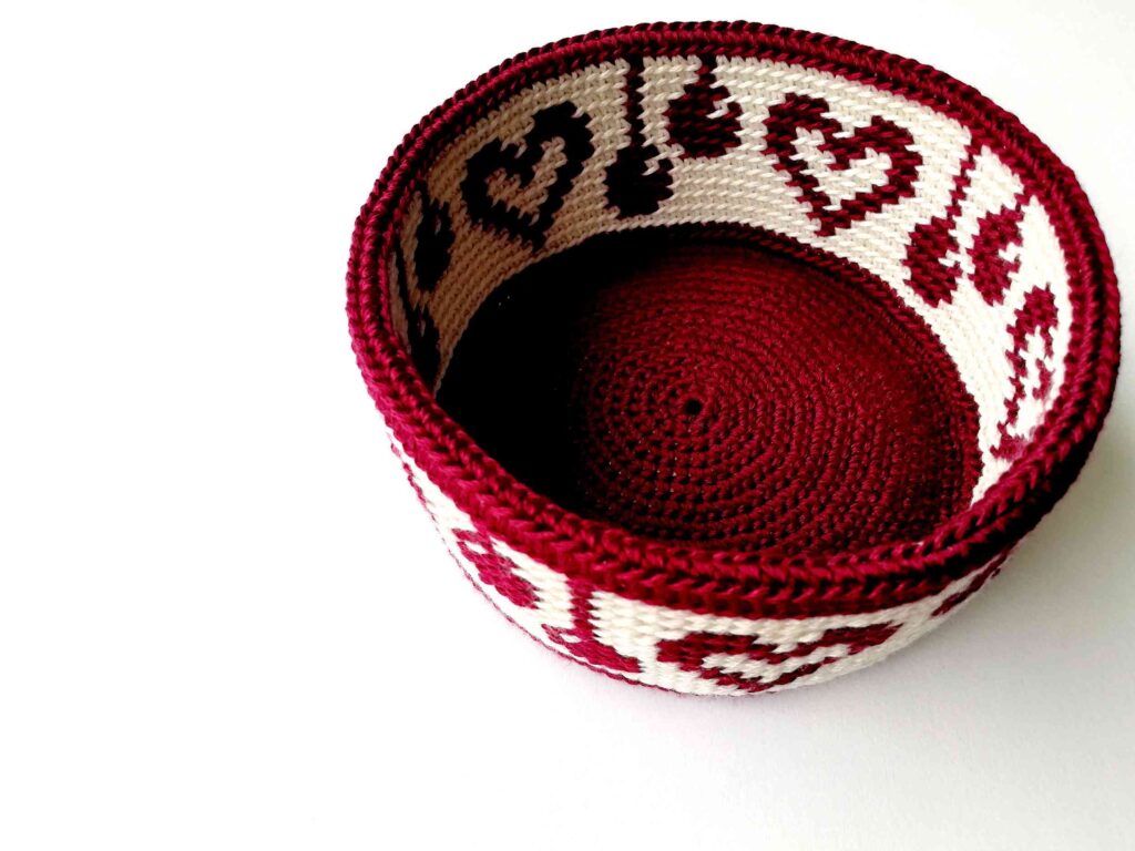 Basket with hearts