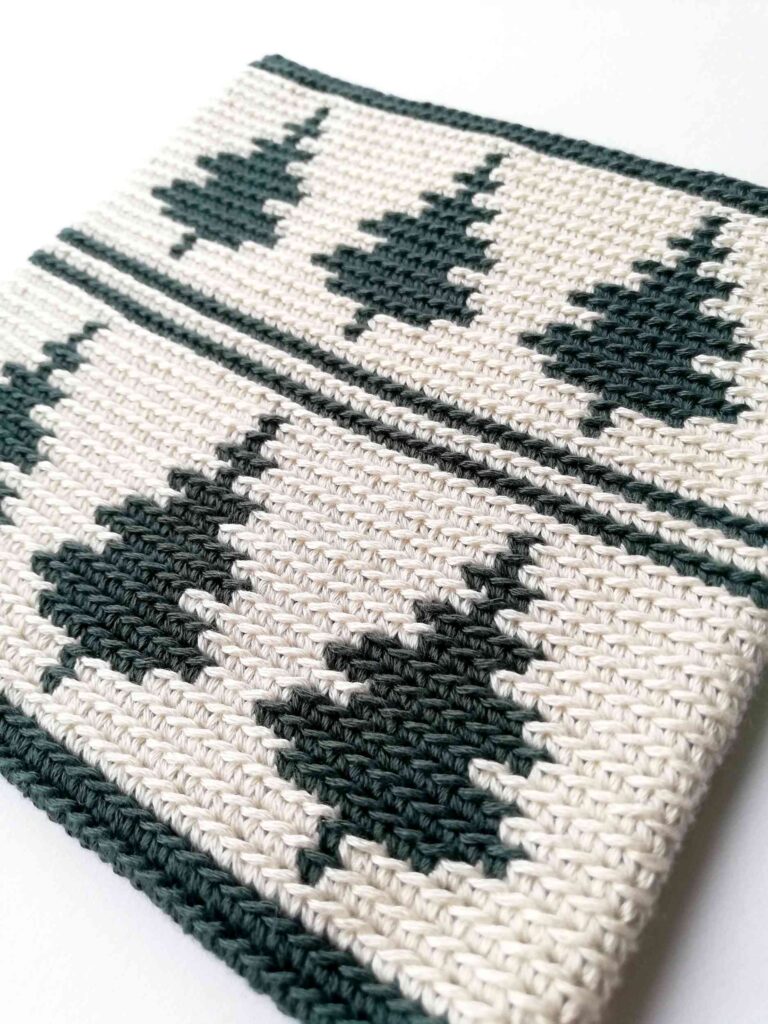 Pot holder with Christmas trees