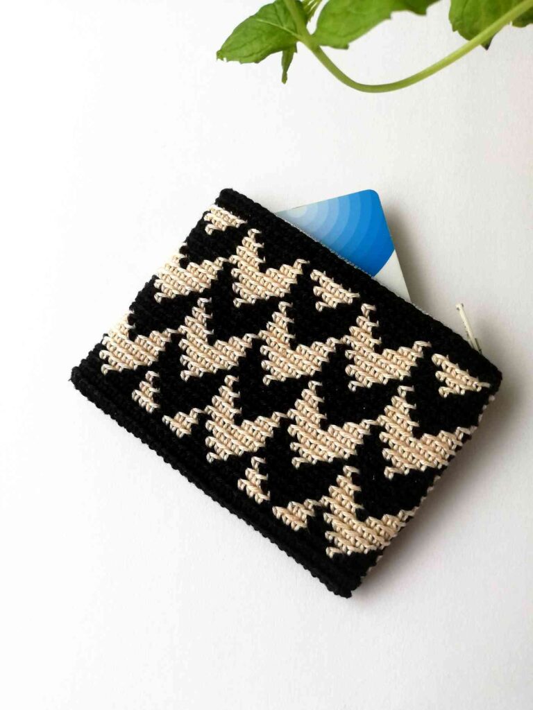 Tapestry crochet zipper pouch Mila