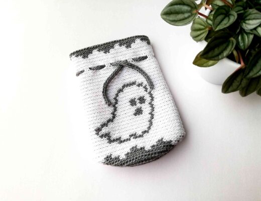 Crochet drawstring bag with a ghost