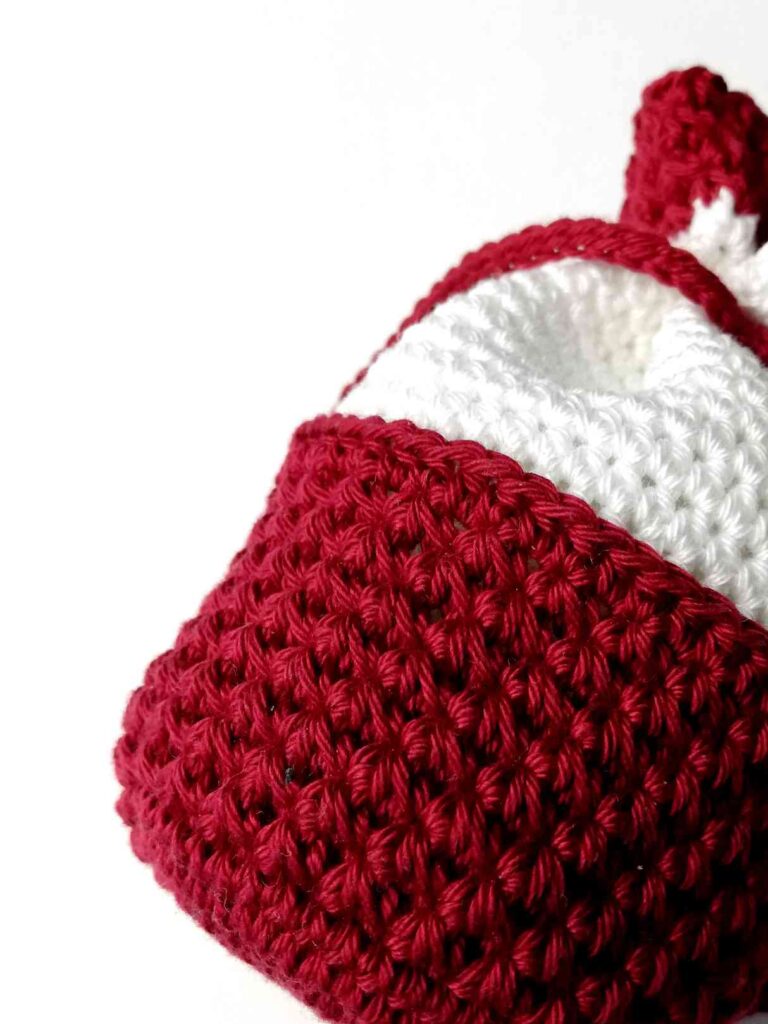 Crochet drawstring bag Ruby