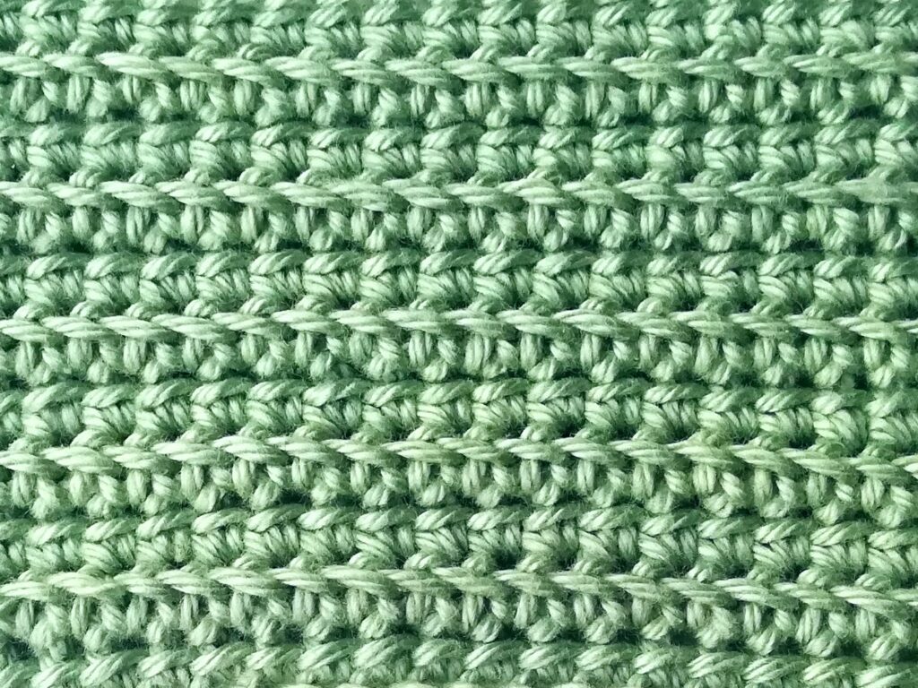 Linked half double crochet