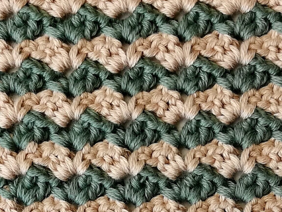 The solid shell stitch - Nordic Hook - Free crochet stitch tutorial