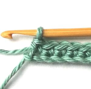 Single crochet back loop only (sc-blo) - Nordic Hook - Free crochet