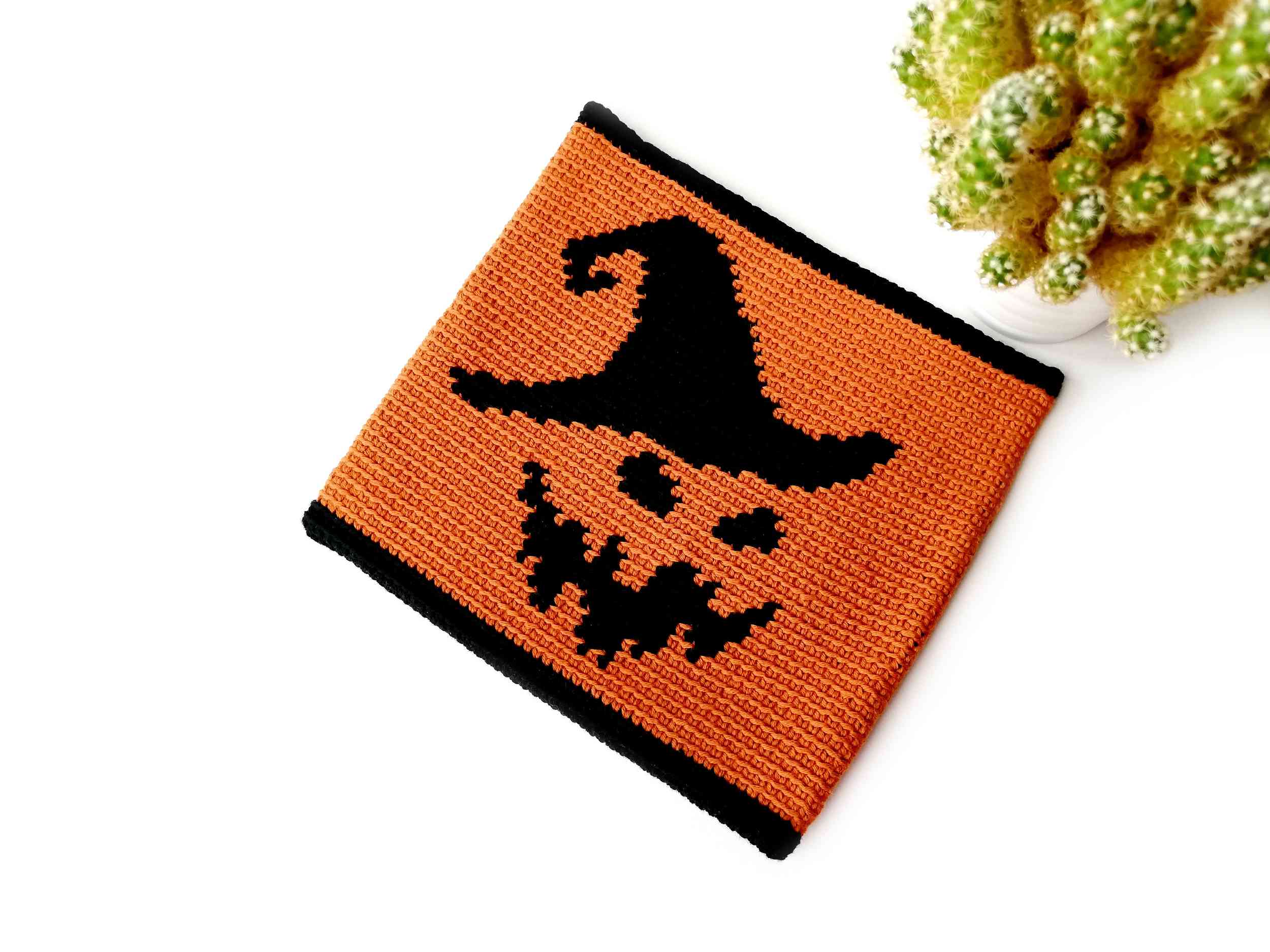 Spooky Halloween potholder