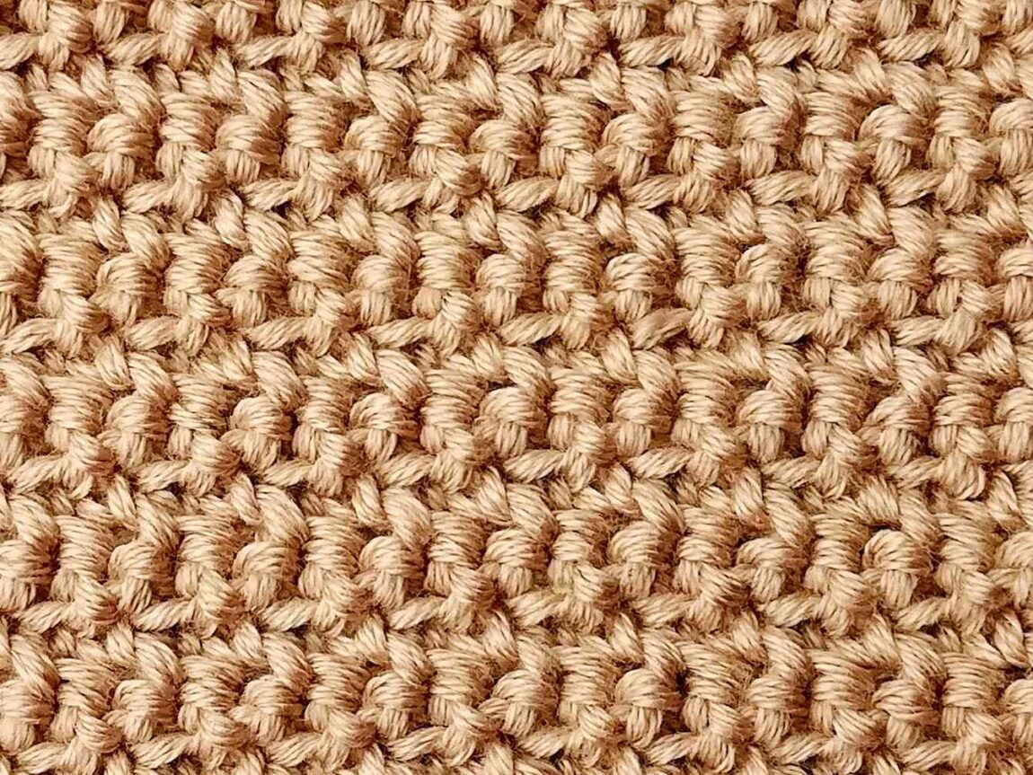 Crochet stitch photo and video tutorial: The alternating back and front loop single crochet
