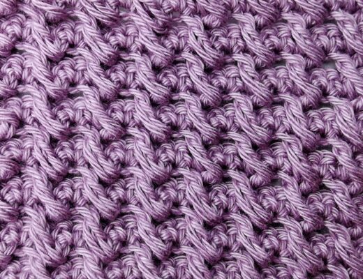 Crochet stitch photo and video tutorial: The crossed ripple stitch
