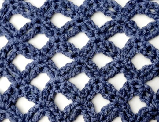 Crochet stitch photo and video tutorial: The lacy diamond stitch