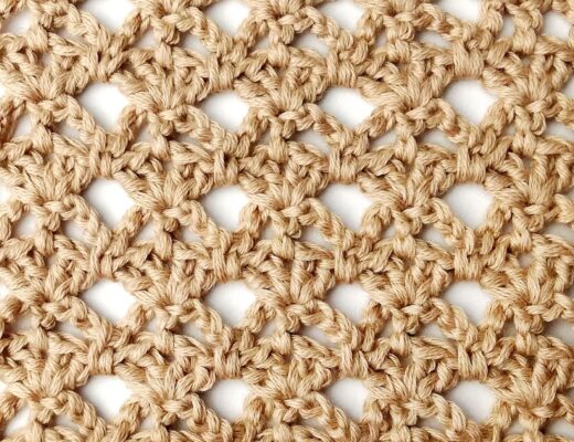 Crochet stitch photo and video tutorial: The lacy kite stitch