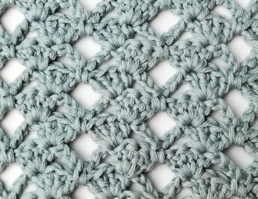 Crochet stitch tutorial: The lacy zigzag fan stitch