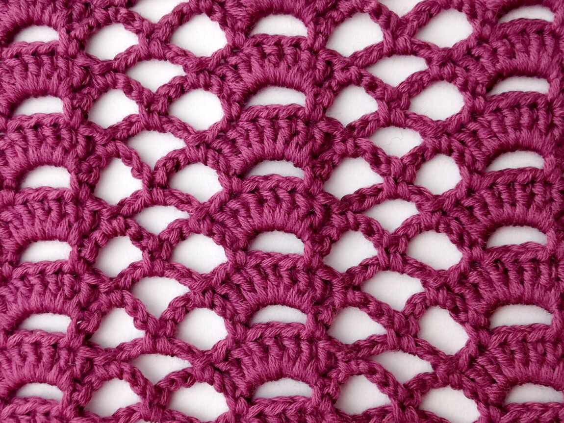 Crochet stitch tutorial: The stacked arches and eyelet stitch