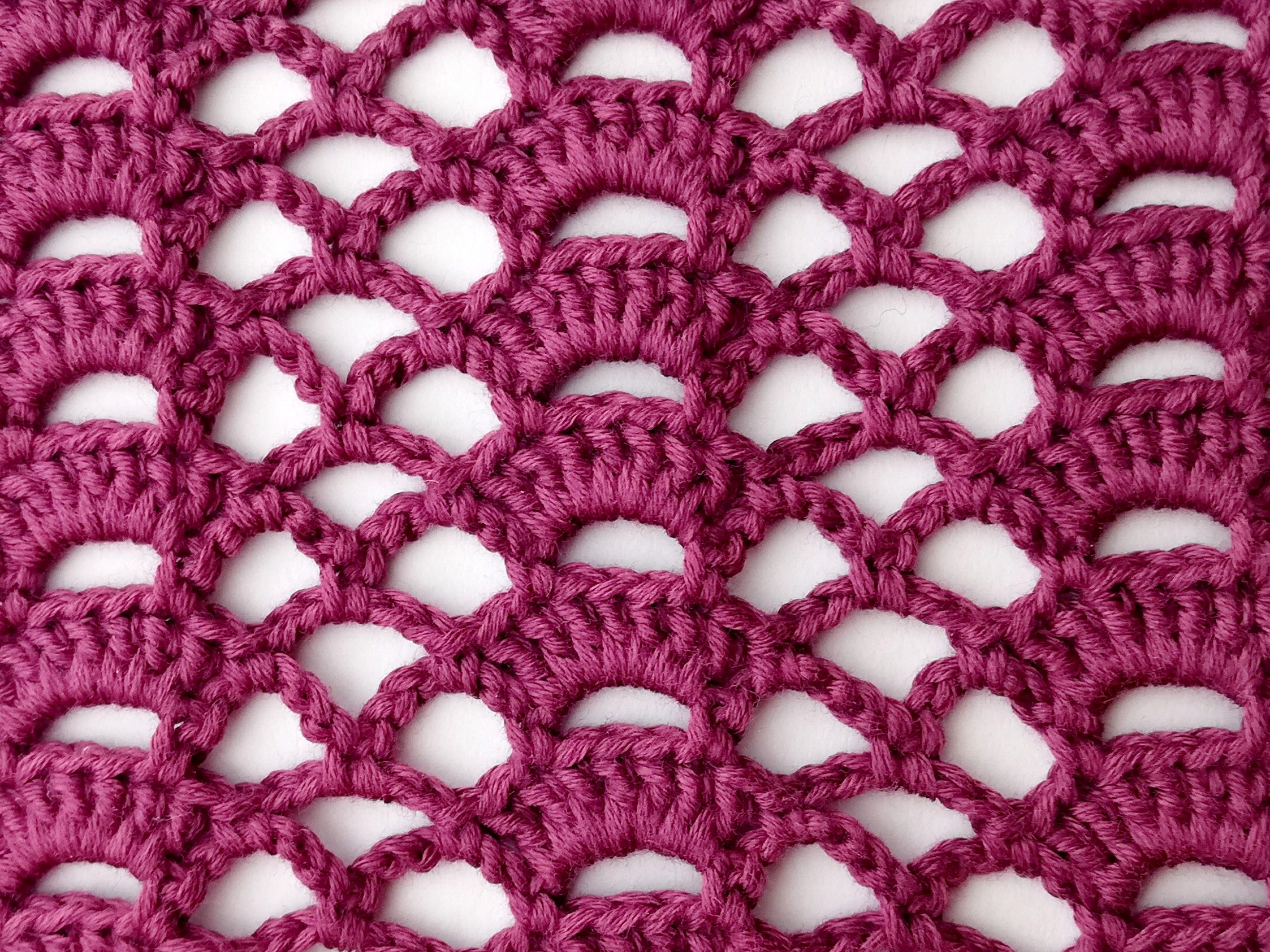 Crochet stitch tutorial: The stacked arches and eyelet stitch