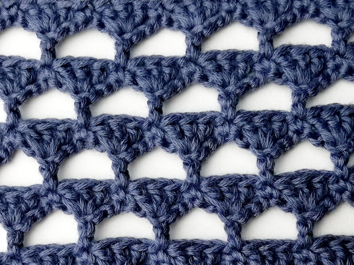 Crochet stitch tutorial: Aqueduct stitch