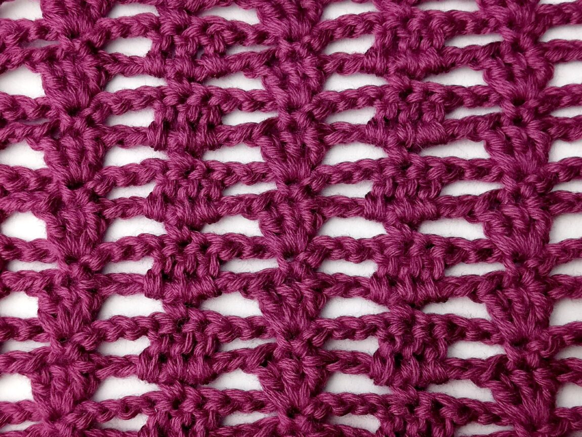 Crochet stitch tutorial: Lacy striped fan stitch