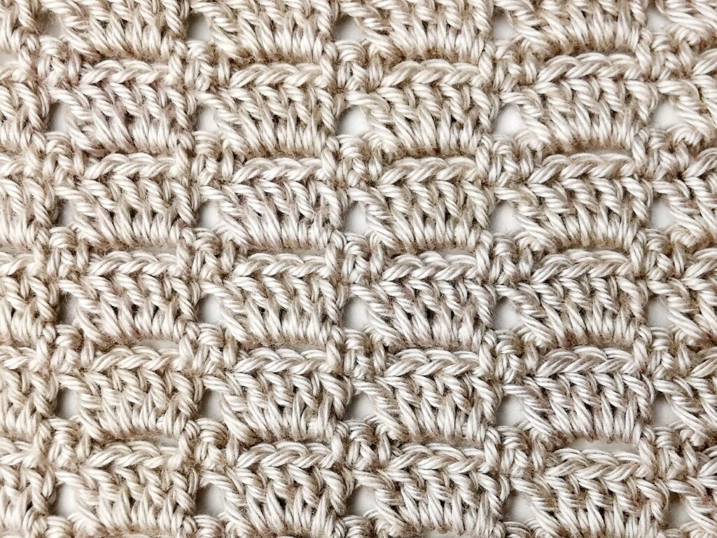 Crochet stitch tutorial: Linked block stitch