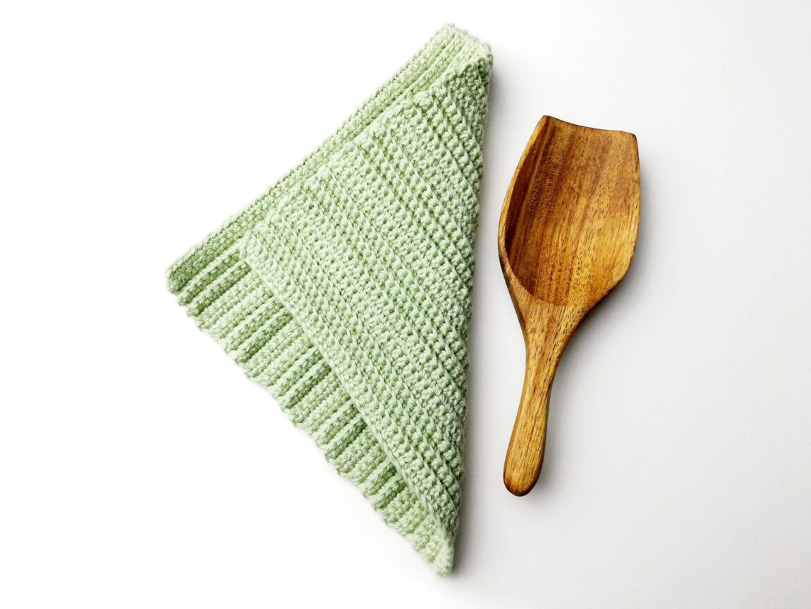 Free crochet pattern: Crochet dishcloth Betty