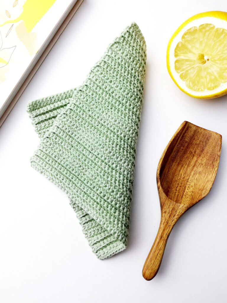 Free crochet pattern: Crochet dishcloth Betty