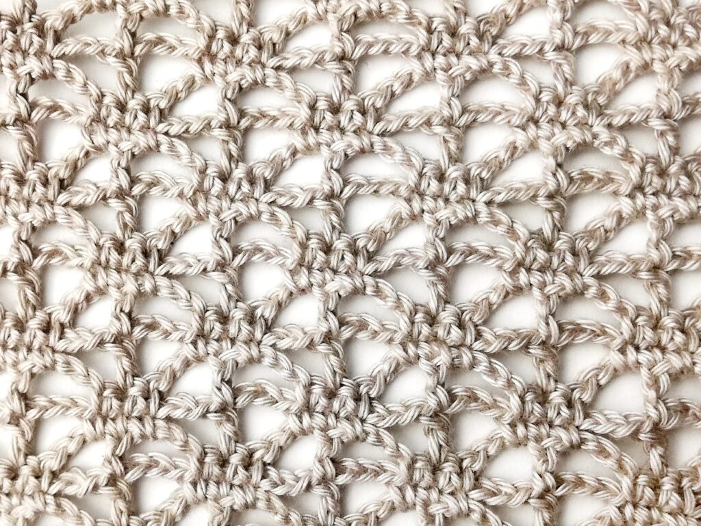 Crochet stitch tutorial: Mini lacy spider stitch