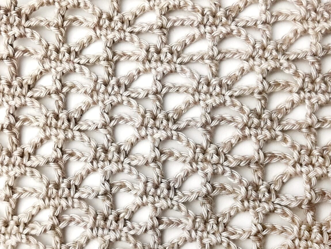 Crochet stitch tutorial: Mini lacy spider stitch