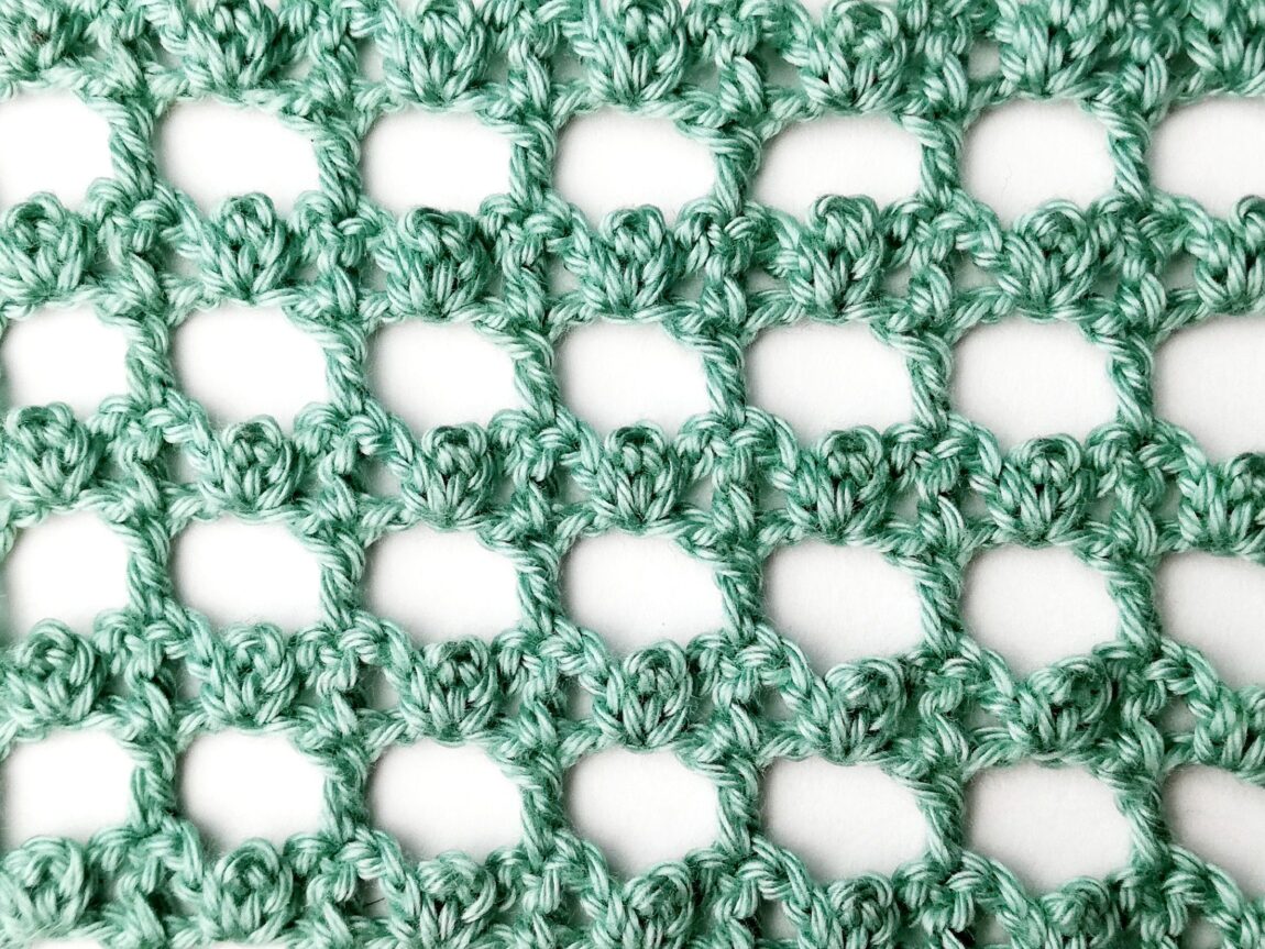 Crochet stitch tutorial: Lacy aligned picot stitch