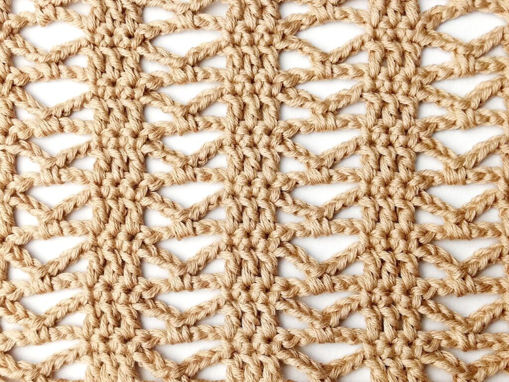 Crochet stitch tutorial: Lacy stacked bows stitch