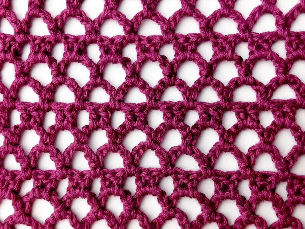 Crochet stitch step-by-step photo tutorial: Striped eyelet stitch