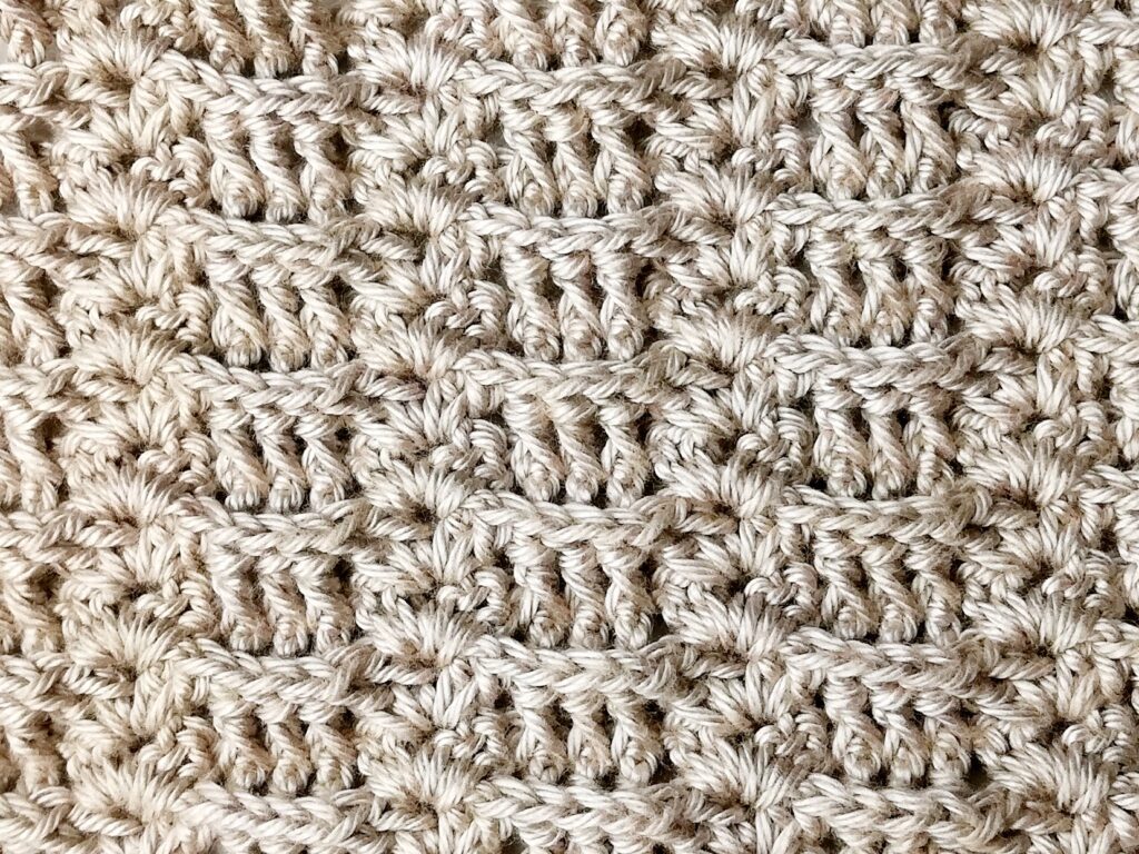 Crochet stitch photo tutorial: Double V and ripple stitch