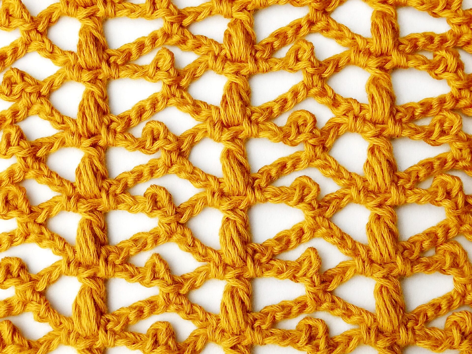 Crochet stitch step-by-step photo tutorial: Puff and picot stitch